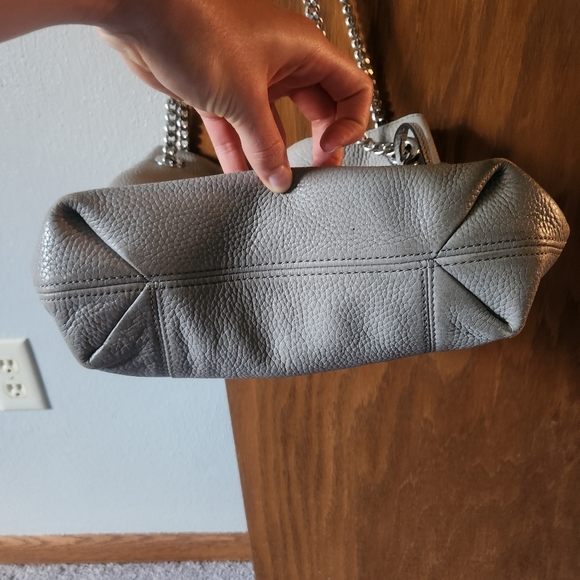 Michael Kors Handbag - Picture 3 of 16